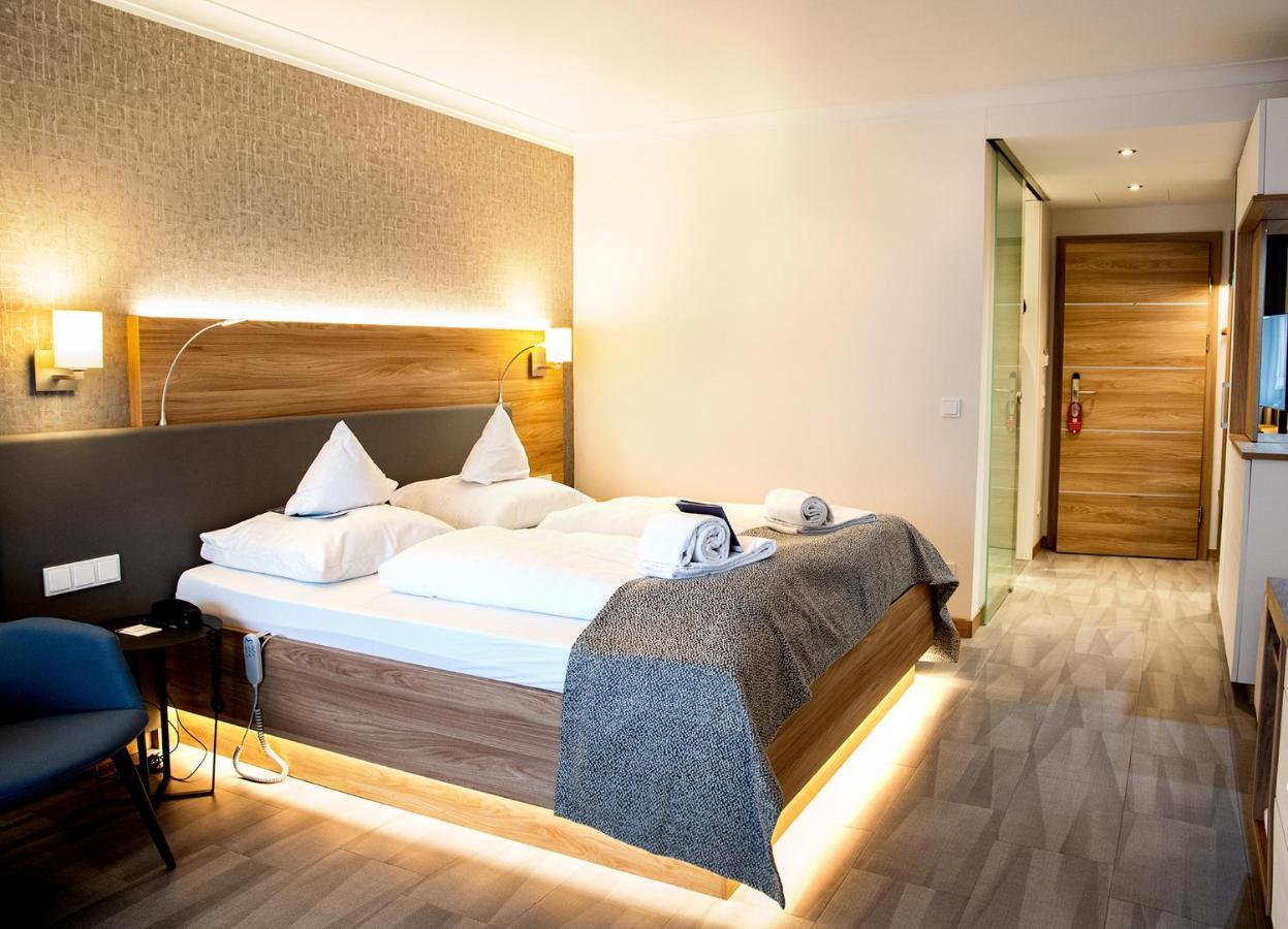 Hotel St. Wolfgang บัด กรีสบาค ภายนอก รูปภาพ